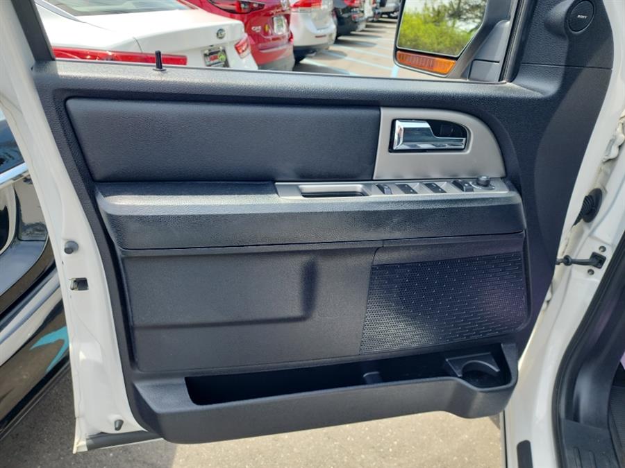 2017 Ford Expedition EL Limited 4x4 photo