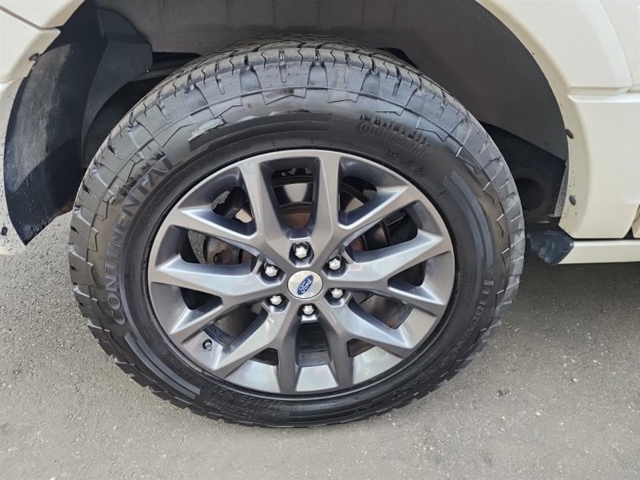 2017 Ford Expedition EL Limited 4x4 photo