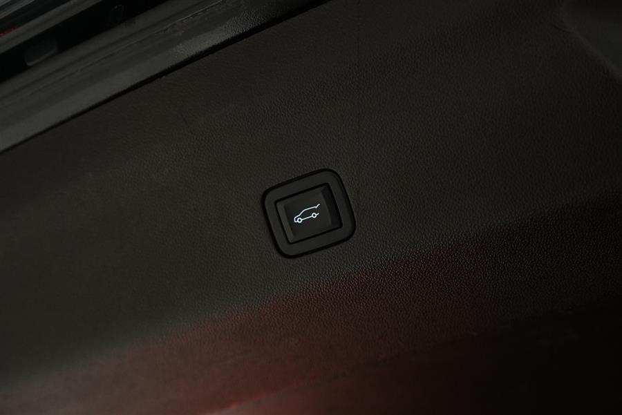 2021 Cadillac Escalade ESV Premium photo