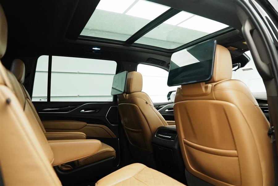2021 Cadillac Escalade ESV Premium photo