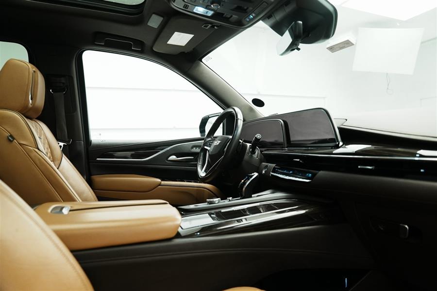 2021 Cadillac Escalade ESV Premium photo