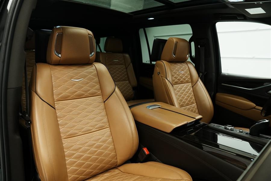 2021 Cadillac Escalade ESV Premium photo