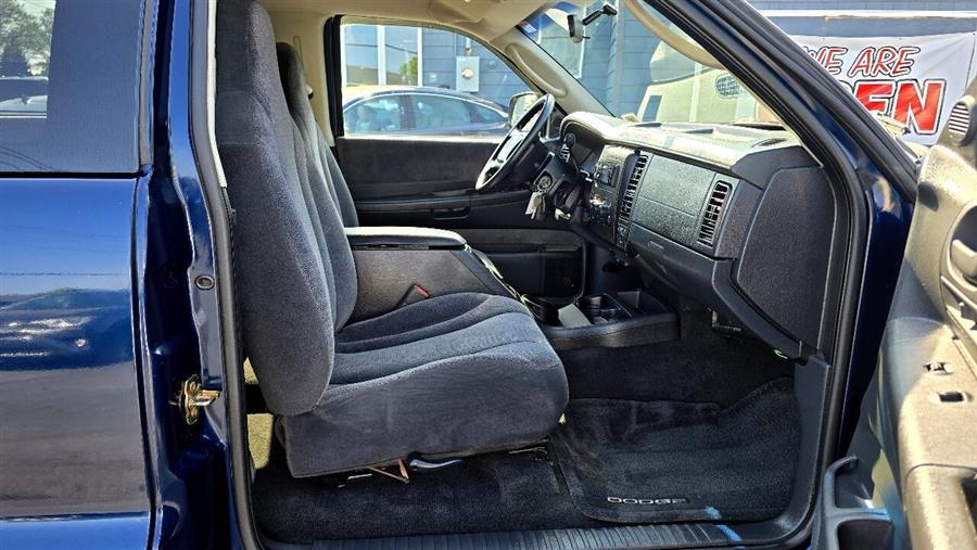 2004 Dodge Dakota Sport photo