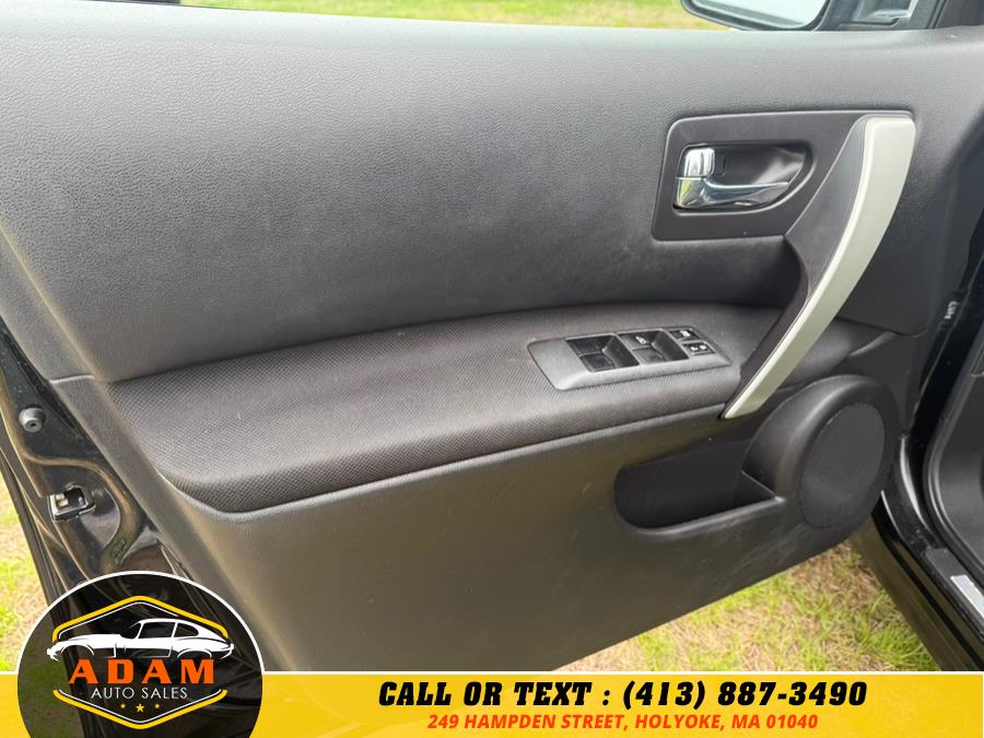 2010 Nissan Rogue S photo