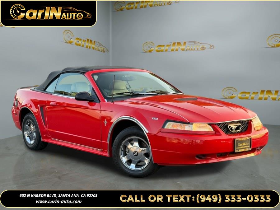 2000 Ford Mustang photo