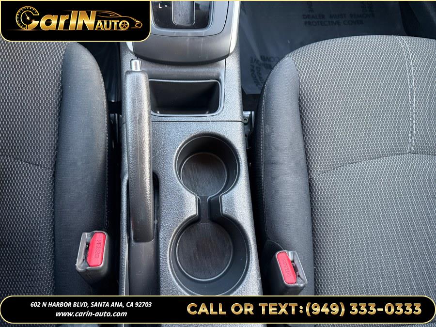 2016 Nissan Sentra 4dr Sdn I4 CVT S photo