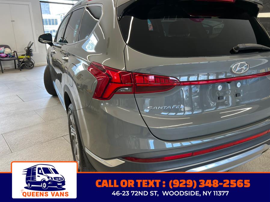 2022 Hyundai Santa Fe SEL AWD photo