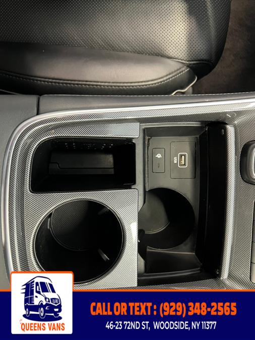 2022 Hyundai Santa Fe SEL AWD photo