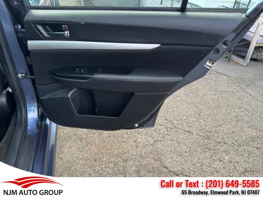 2013 Subaru Legacy 2.5i photo
