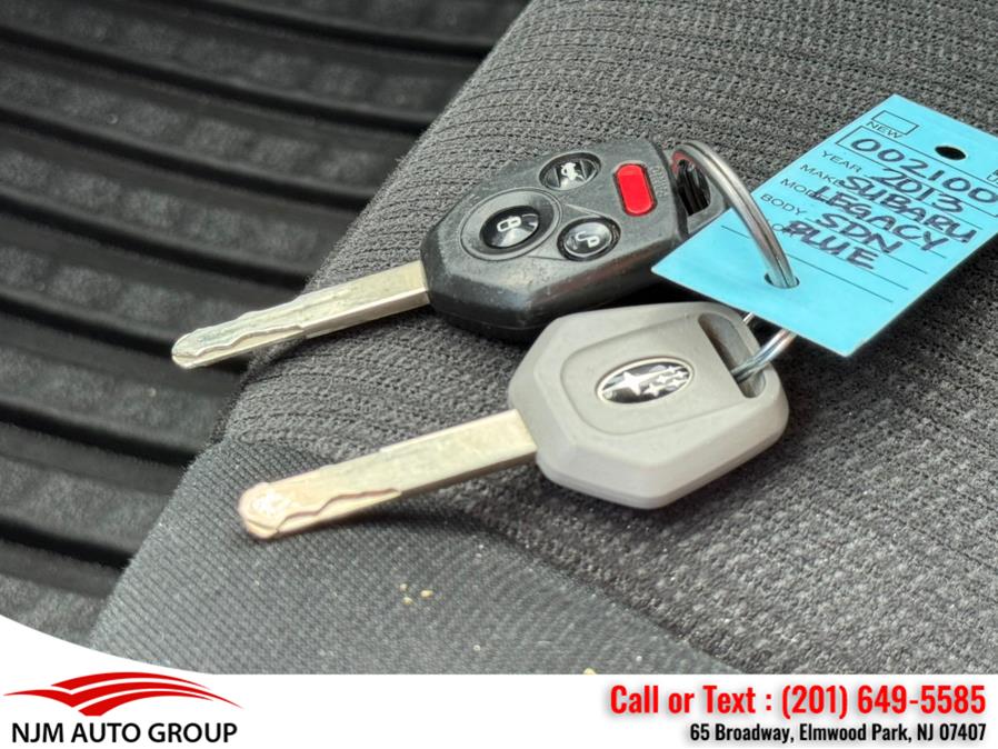 2013 Subaru Legacy 2.5i photo
