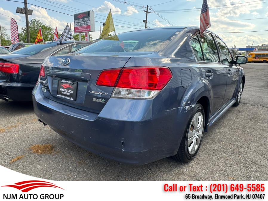 2013 Subaru Legacy 2.5i photo