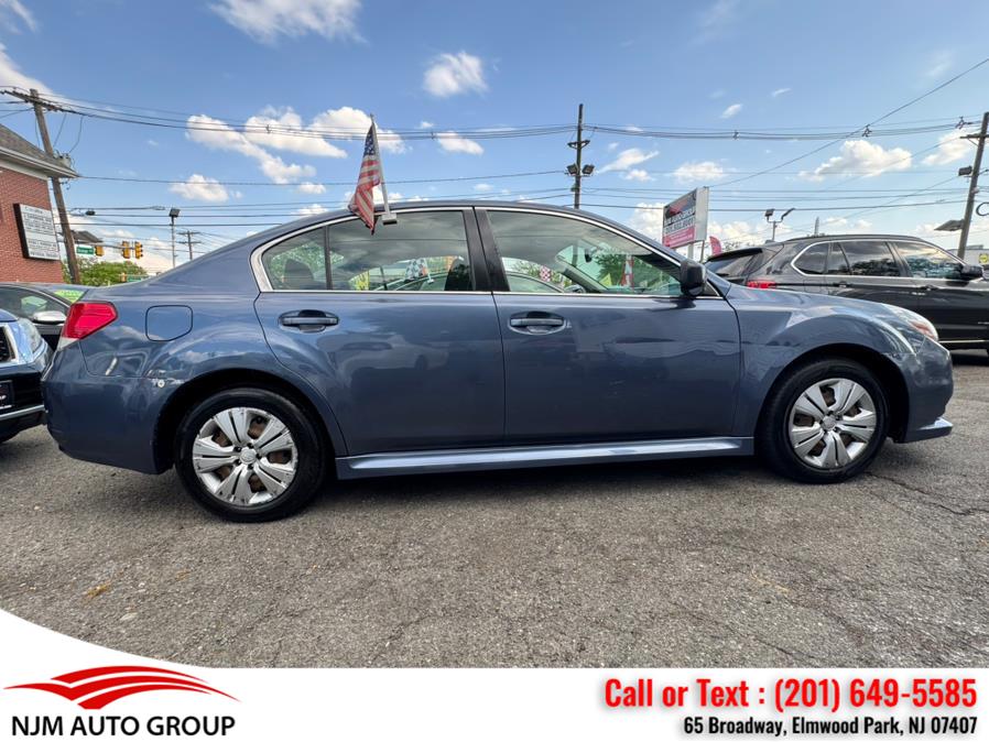 2013 Subaru Legacy 2.5i photo