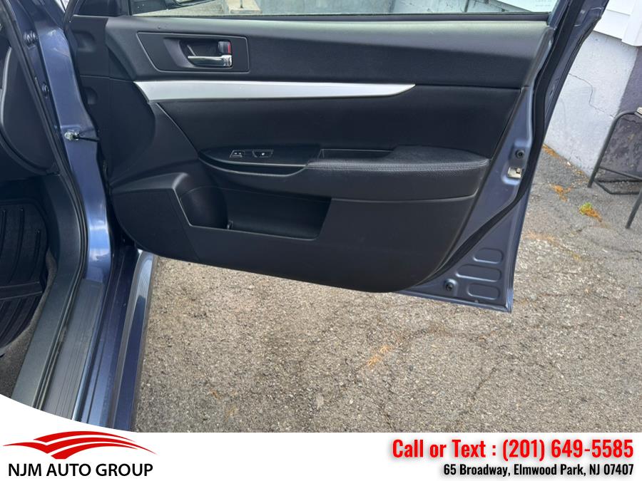 2013 Subaru Legacy 2.5i photo