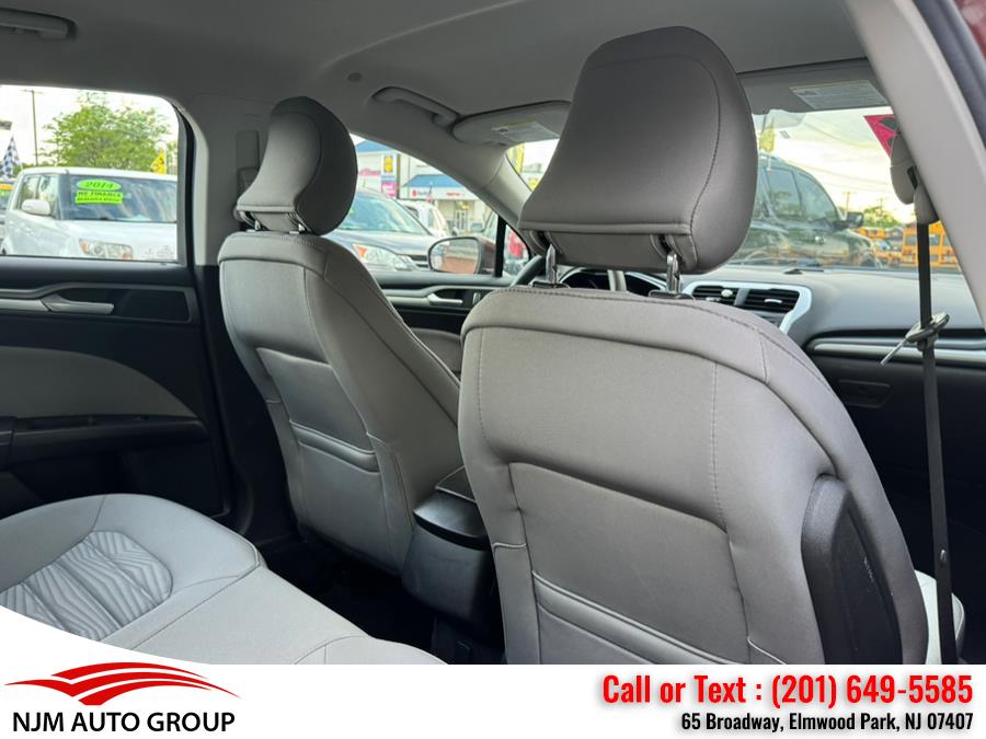 2016 Ford Fusion 4dr Sdn S Hybrid FWD photo