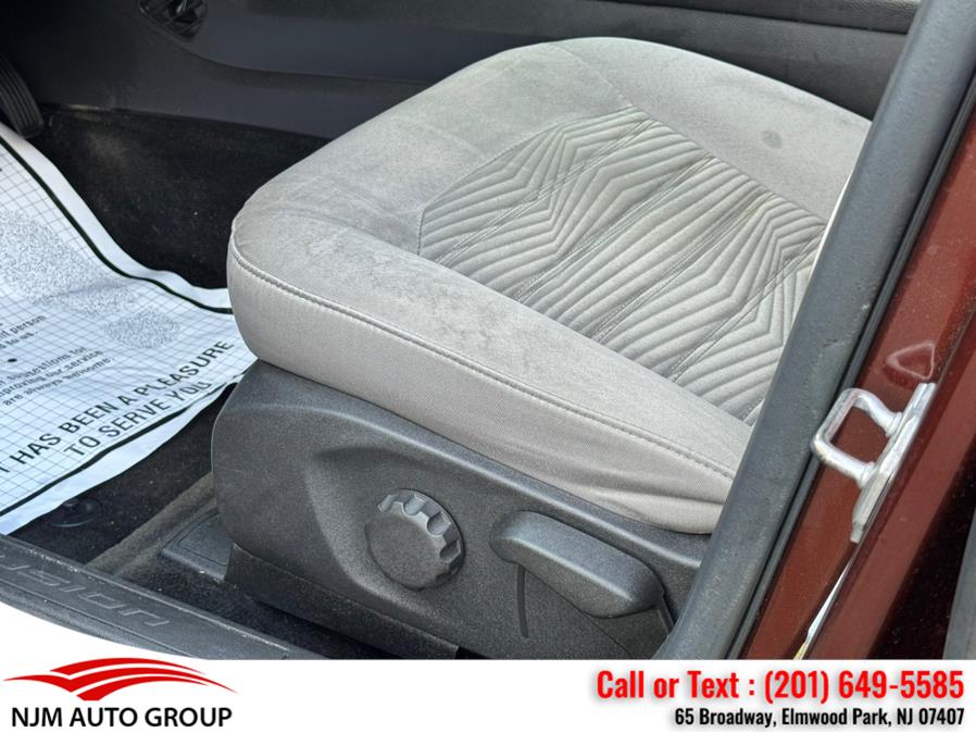 2016 Ford Fusion 4dr Sdn S Hybrid FWD photo
