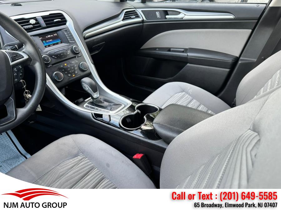 2016 Ford Fusion 4dr Sdn S Hybrid FWD photo