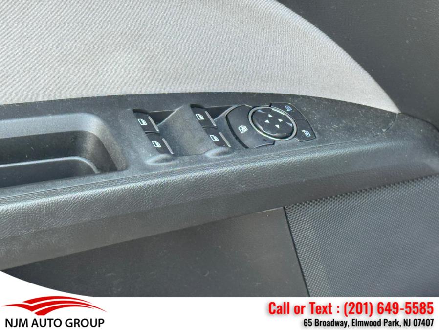 2016 Ford Fusion 4dr Sdn S Hybrid FWD photo