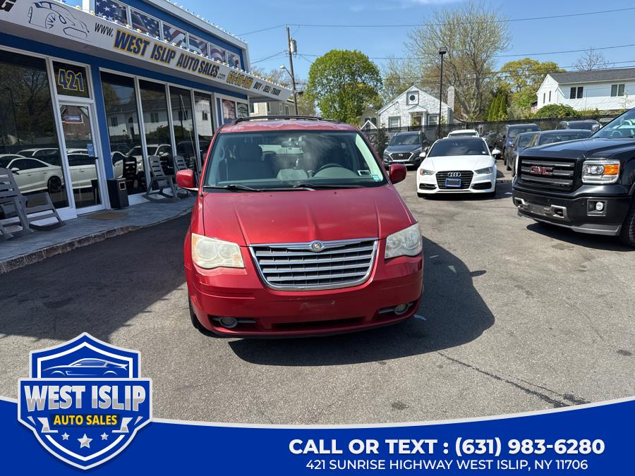 2008 Chrysler Town & Country Touring photo