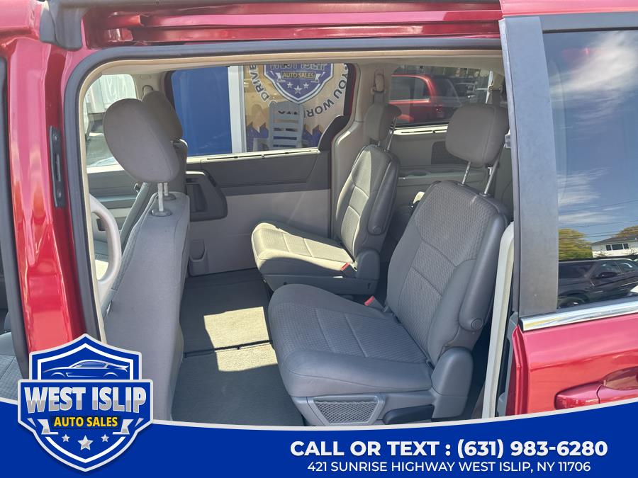 2008 Chrysler Town & Country Touring photo