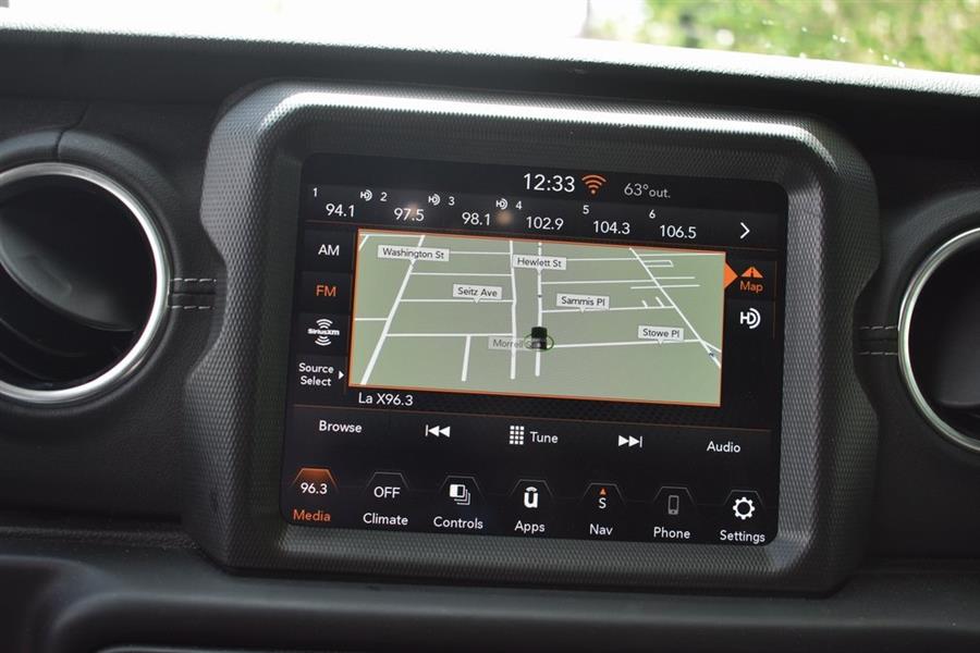 2023 Jeep Wrangler Sahara 4xe photo