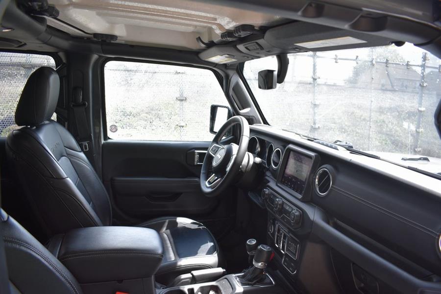 2023 Jeep Wrangler Sahara 4xe photo