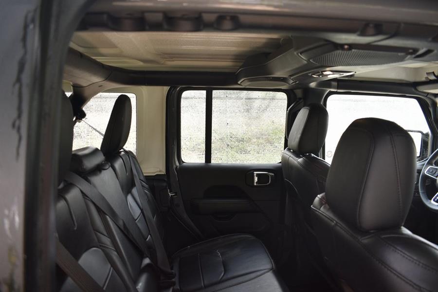 2023 Jeep Wrangler Sahara 4xe photo