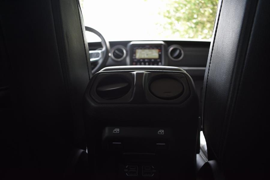 2023 Jeep Wrangler Sahara 4xe photo