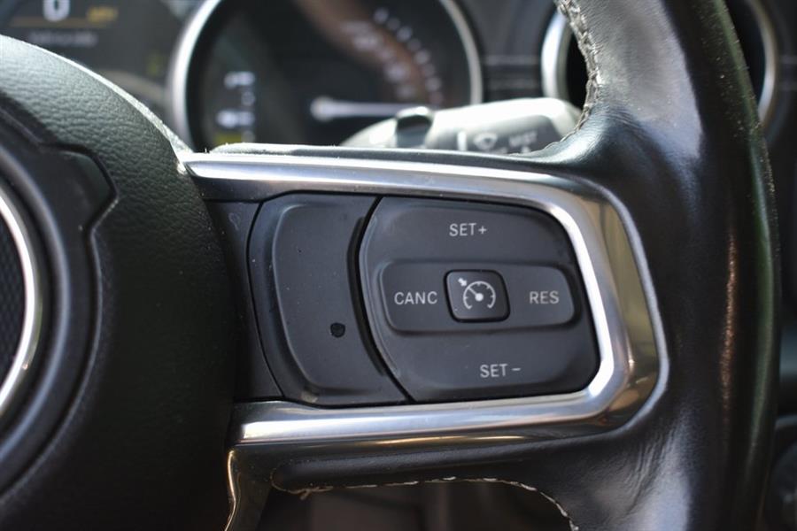 2023 Jeep Wrangler Sahara 4xe photo