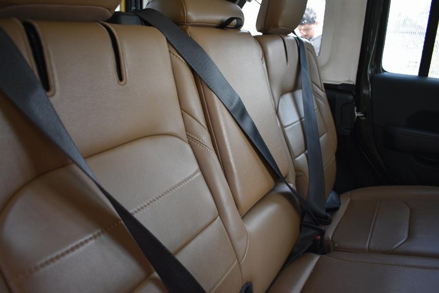 2023 Jeep Wrangler Sahara 4xe photo