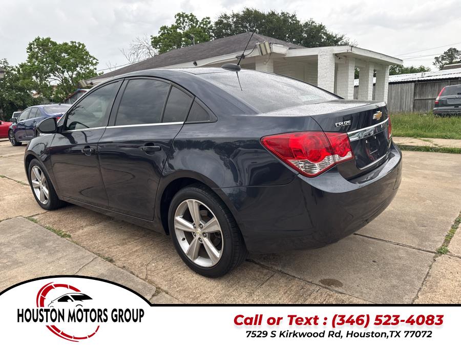 2015 Chevrolet Cruze 4dr Sdn Auto 2LT photo