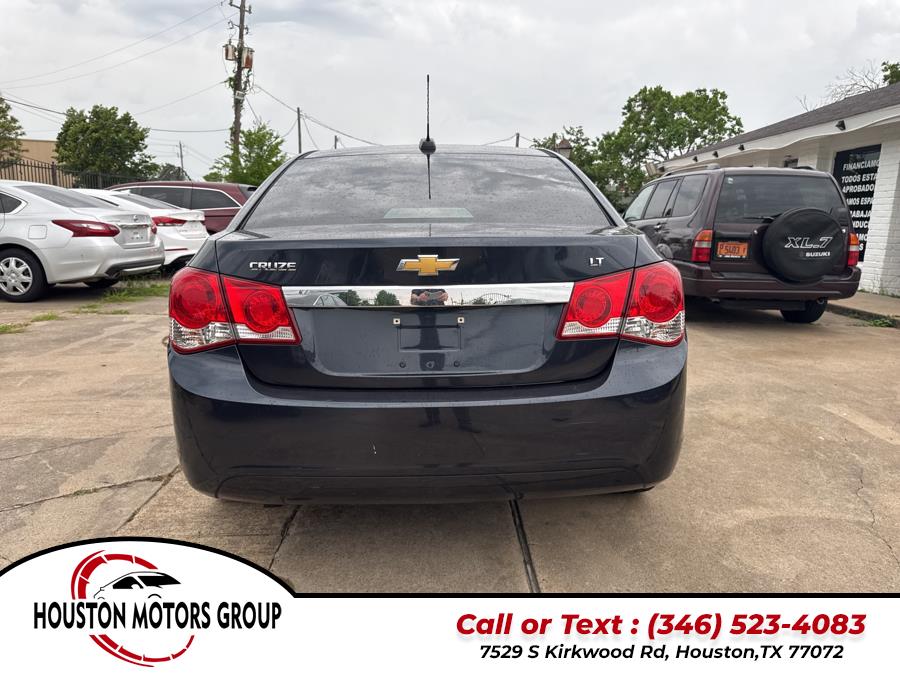 2015 Chevrolet Cruze 4dr Sdn Auto 2LT photo