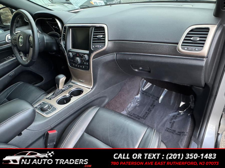 2017 Jeep Grand Cherokee Limited 4x4 photo