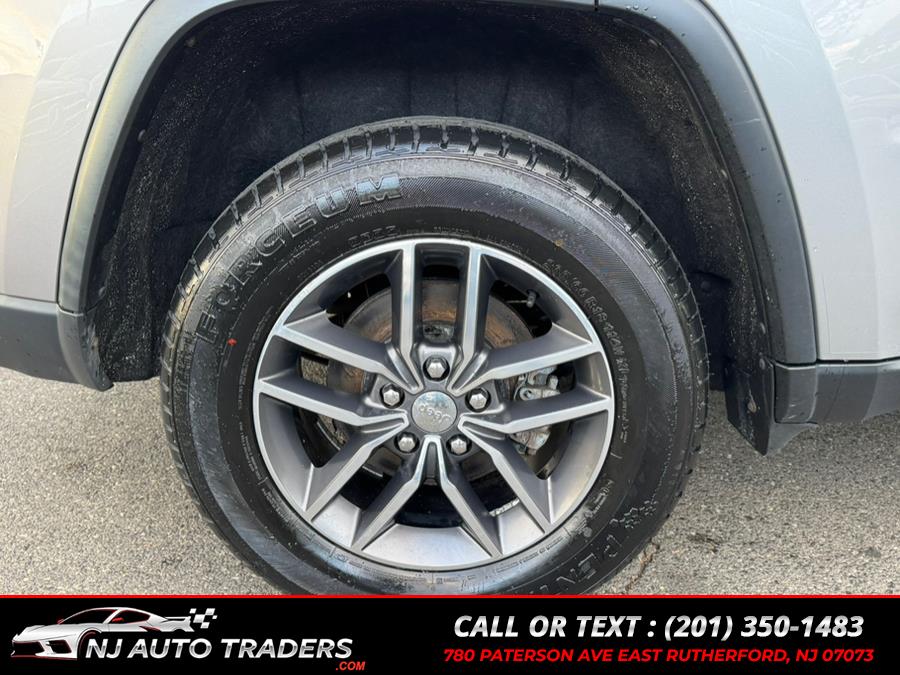 2017 Jeep Grand Cherokee Limited 4x4 photo