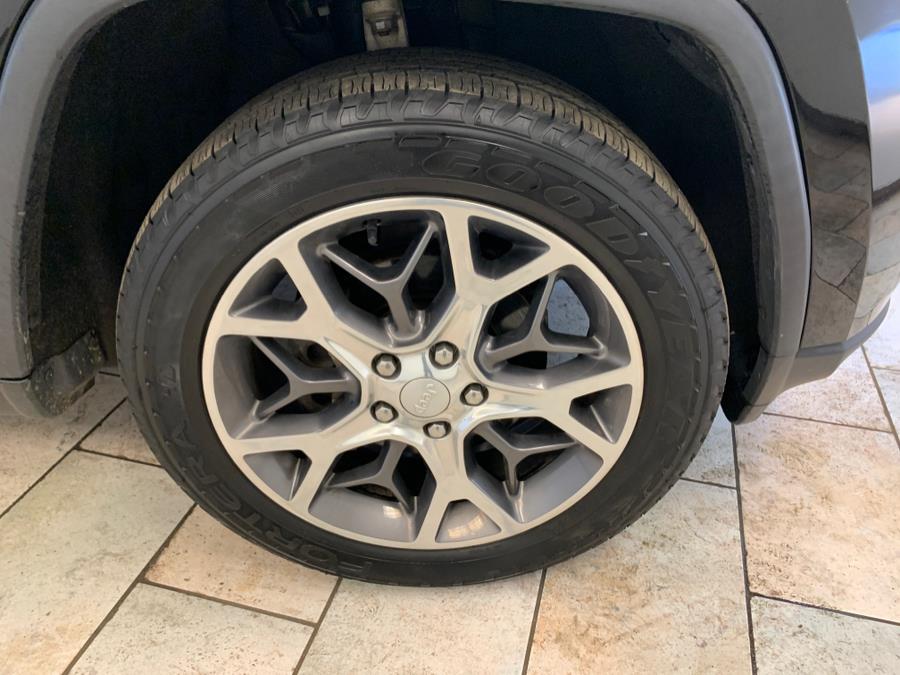 2020 Jeep Grand Cherokee Limited 4x4 photo