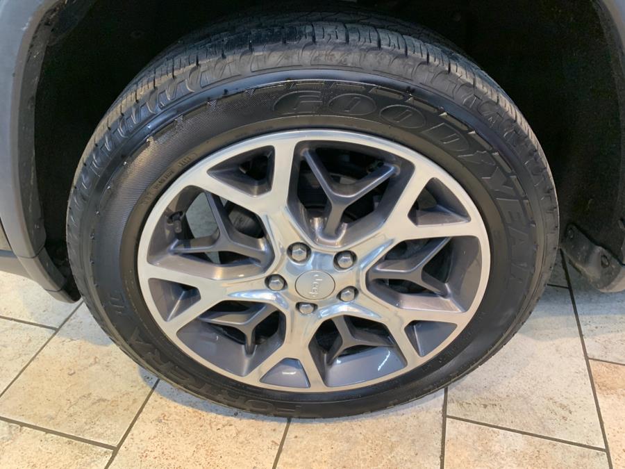2020 Jeep Grand Cherokee Limited 4x4 photo