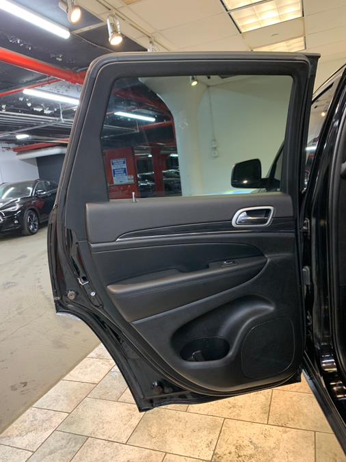 2020 Jeep Grand Cherokee Limited 4x4 photo