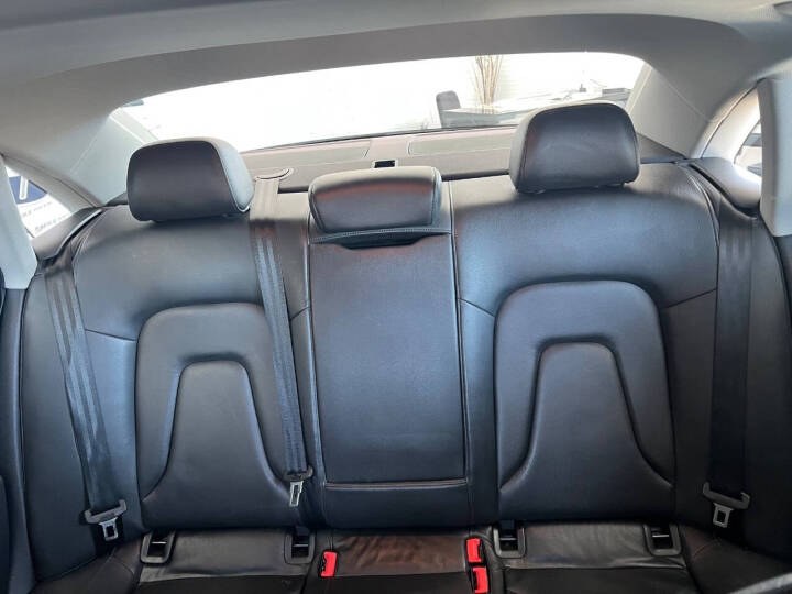 2013 Audi A4 2.0T quattro Premium photo