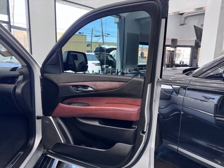 2016 Cadillac Escalade 4WD 4dr Premium Collection photo