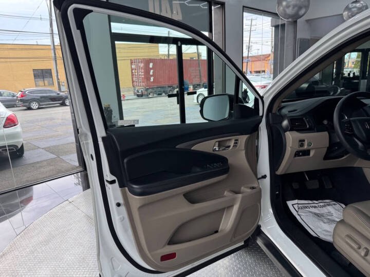 2020 Honda Pilot EX-L AWD photo