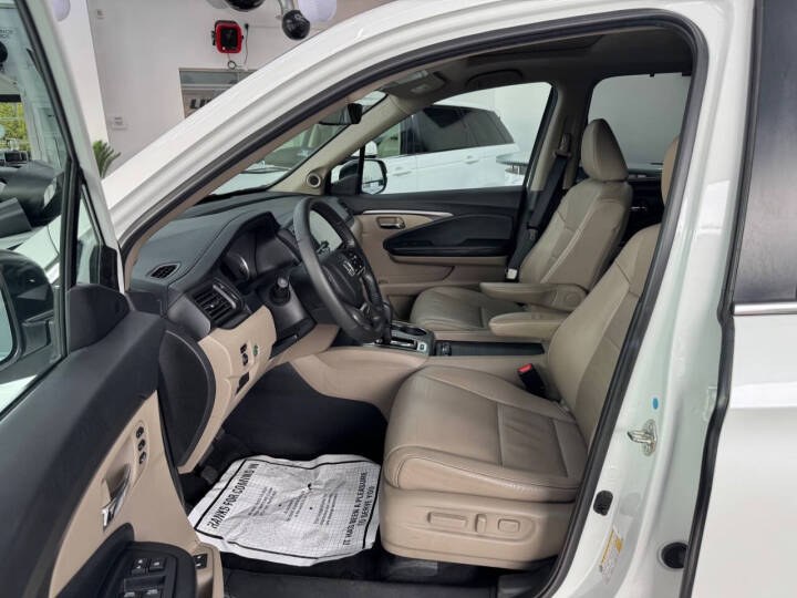 2020 Honda Pilot EX-L AWD photo