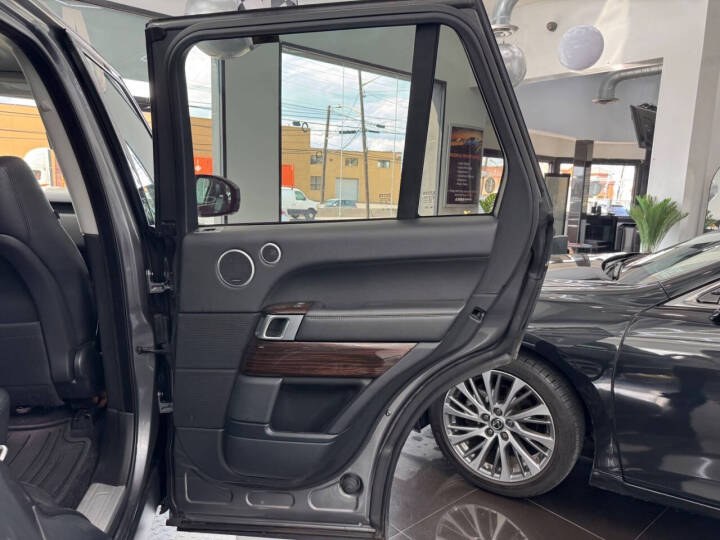 2017 Land Rover Range Rover V6 Supercharged HSE SWB photo