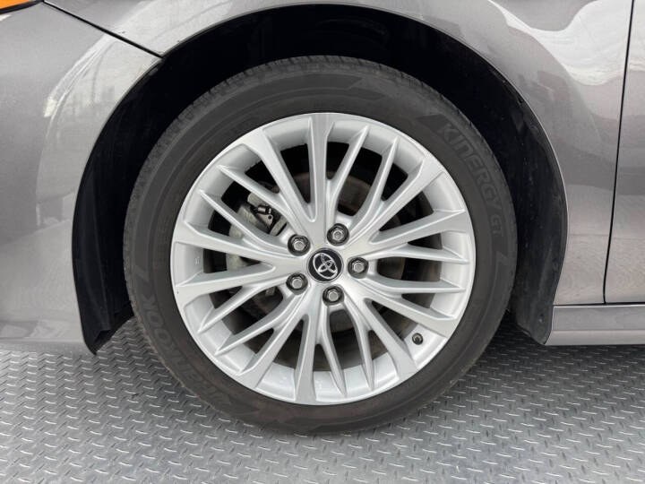 2019 Toyota Camry XLE Auto (Natl) photo