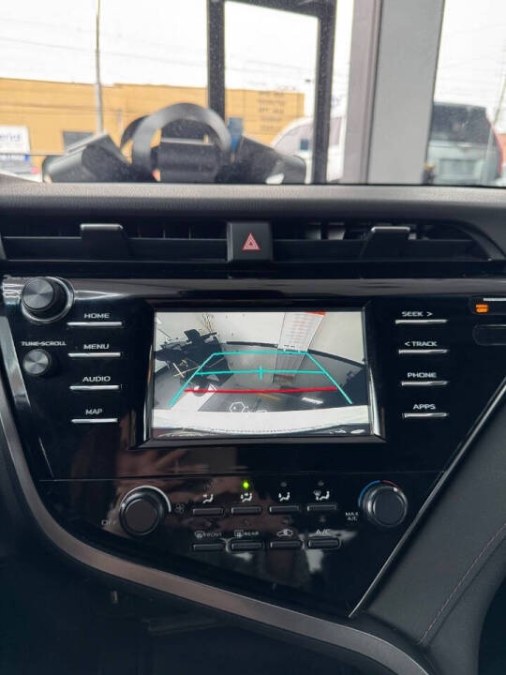 2019 Toyota Camry LE Auto (Natl) photo