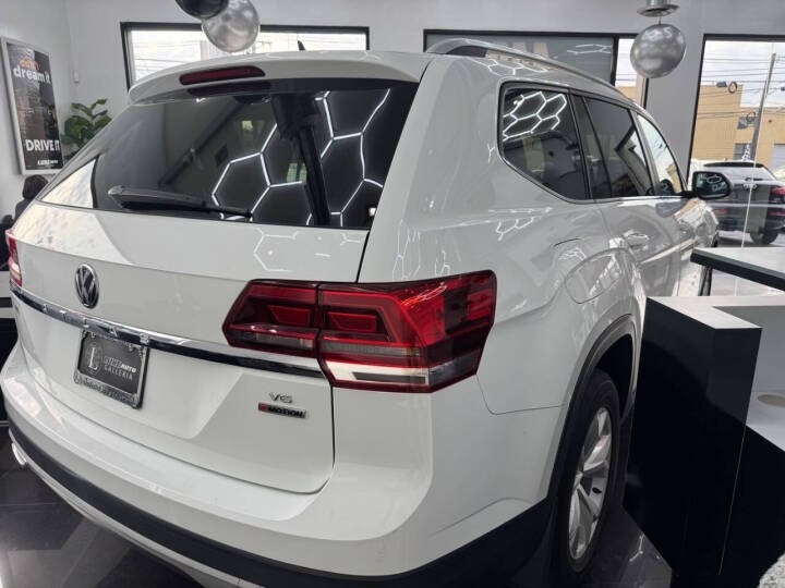 2018 Volkswagen Atlas 3.6L V6 S 4MOTION photo