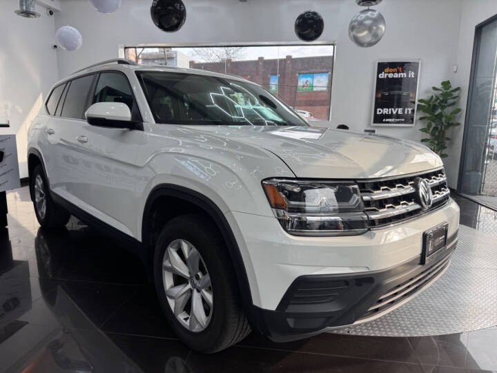 2018 Volkswagen Atlas 3.6L V6 S 4MOTION photo