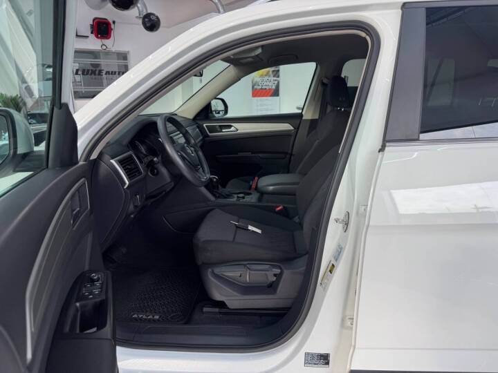 2018 Volkswagen Atlas 3.6L V6 S 4MOTION photo