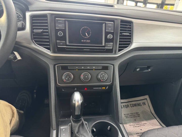 2018 Volkswagen Atlas 3.6L V6 S 4MOTION photo