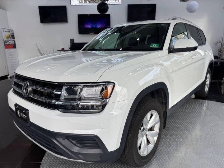 2018 Volkswagen Atlas 3.6L V6 S 4MOTION photo