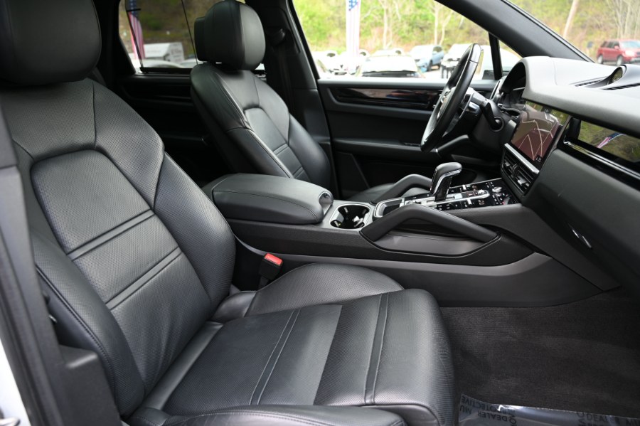 2020 Porsche Cayenne AWD photo