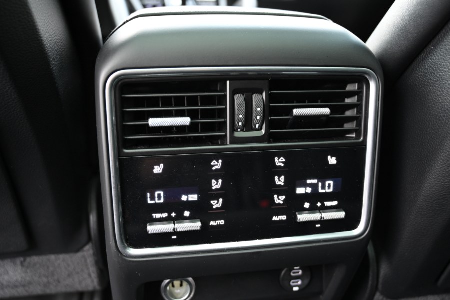 2020 Porsche Cayenne AWD photo